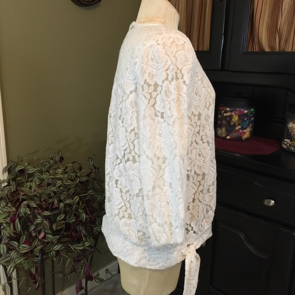 Madison Lace Top w/tie at waist Size L - Picture 6 of 8